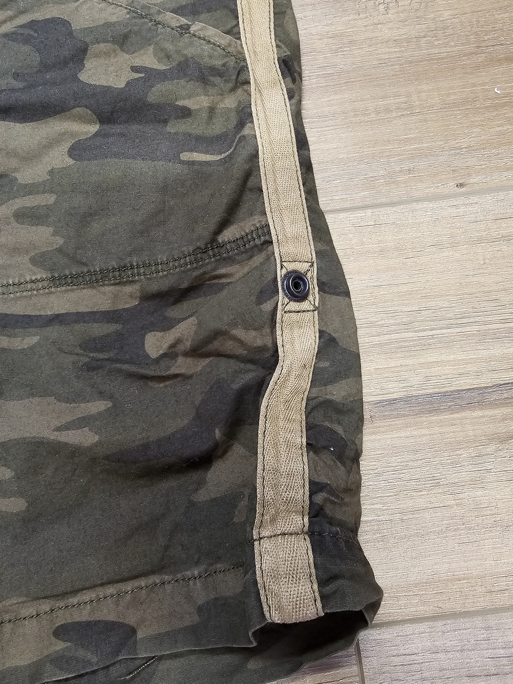 Sanctuary Camo Utility Shorts - Olive Green & Brown - Picture 7 of 7